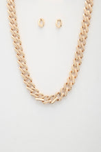 Load image into Gallery viewer, Rectangle Link Metal Necklace