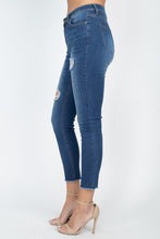 Load image into Gallery viewer, 5 Pocket Capri Denim Jeans