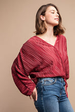 Load image into Gallery viewer, Satin Pleated Drawstring Top With Snap Button