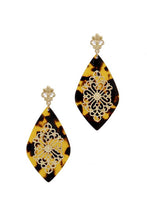 Load image into Gallery viewer, Teardrop Moroccan Pattern Earring
