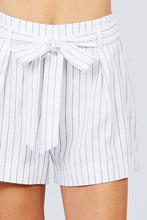 Load image into Gallery viewer, Waist Bow Tie Y/d Stripe Short Pants
