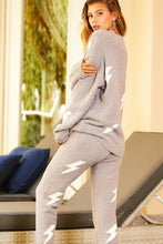 Load image into Gallery viewer, V Neck Contrast Thunder Loose Fit Sweater
