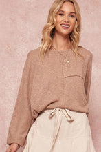 Load image into Gallery viewer, Solid Knit Round Neckline Sweater
