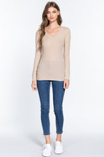 Load image into Gallery viewer, Long Slv V-neck Thermal Top
