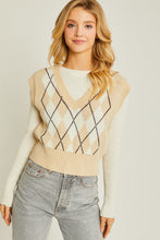 Load image into Gallery viewer, Stylish Argyle Print Sweater Vest

