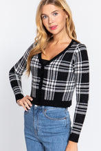 Load image into Gallery viewer, Long Sleeve V-neck Fitted Button Down Plaid Sweater Cardigan
