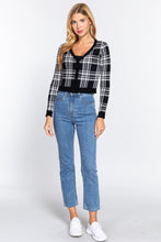 Load image into Gallery viewer, Long Sleeve V-neck Fitted Button Down Plaid Sweater Cardigan
