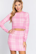 Load image into Gallery viewer, Long Slv Check Crop Sweater
