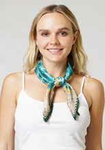 Load image into Gallery viewer, Circle Link Pleated Satin Scarf
