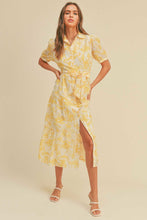 Load image into Gallery viewer, Button closure waist belt puff sleeve dress
