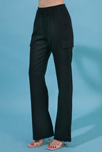 Load image into Gallery viewer, Linen Straight Leg Cargo Pants
