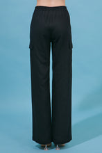 Load image into Gallery viewer, Linen Straight Leg Cargo Pants
